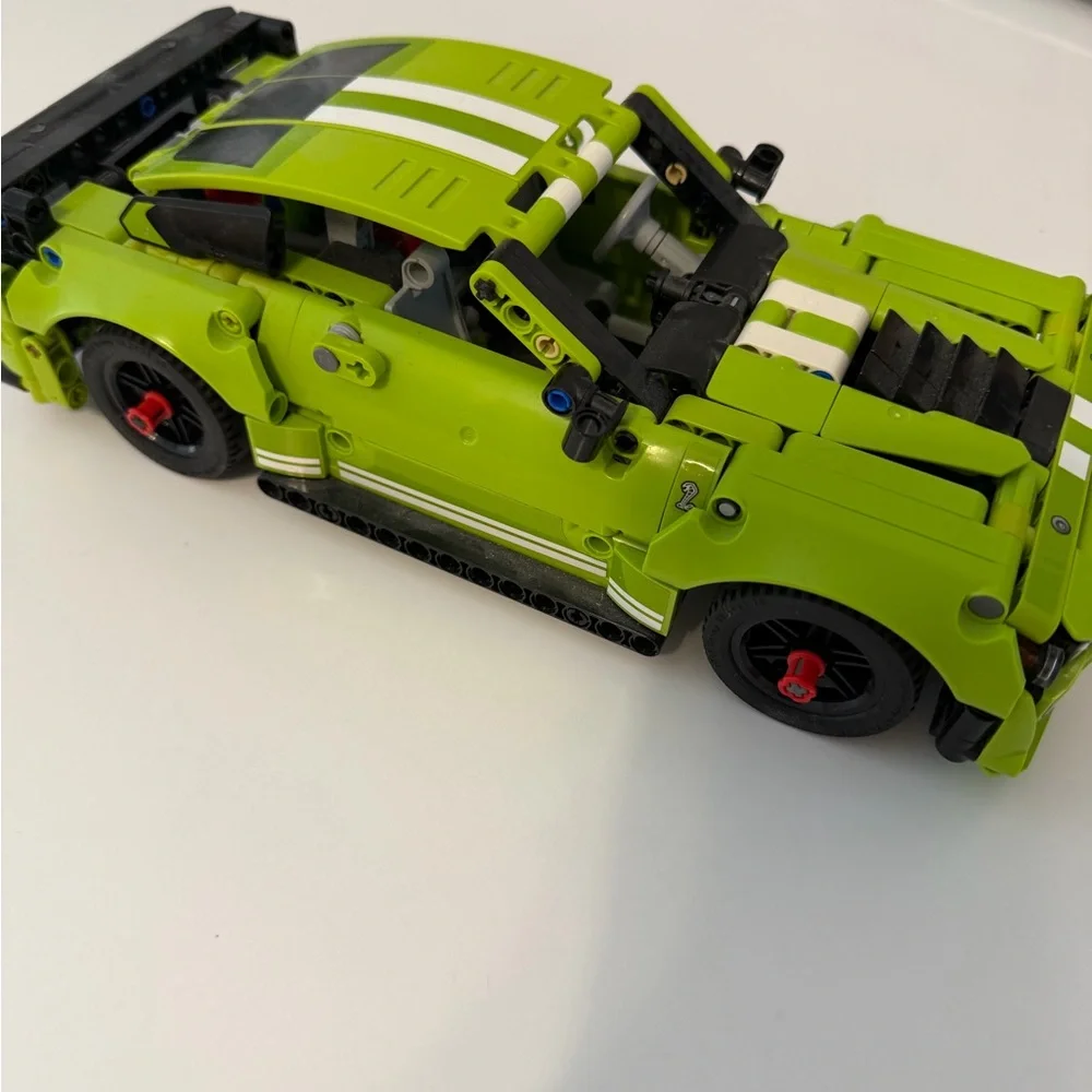 Lego Technic Ford Mustang Shelby GT500 Green Racing Car Building Toy 42138